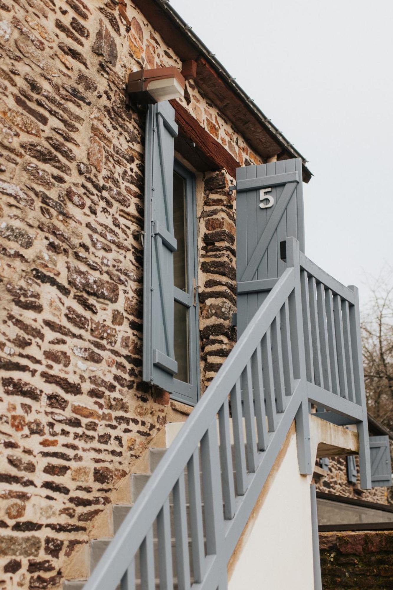 Auberge Val Sans Retour Trehorenteuc Exterior foto